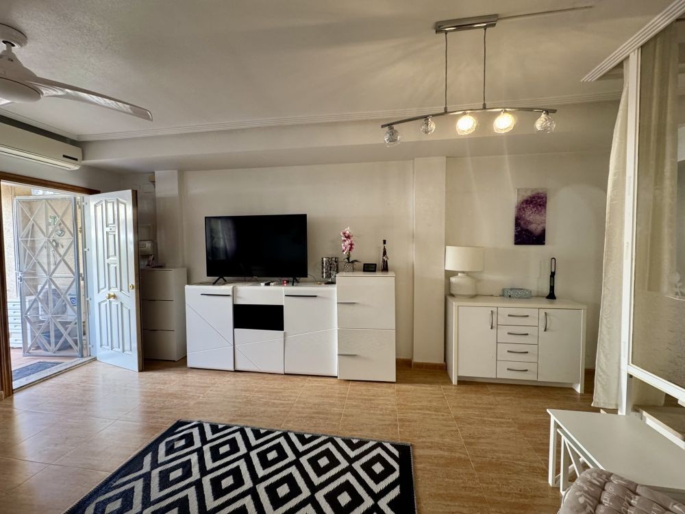 Salon.