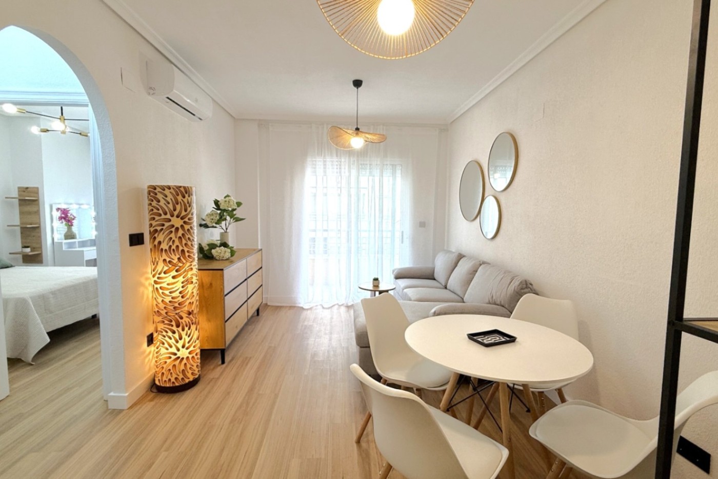 Salon.