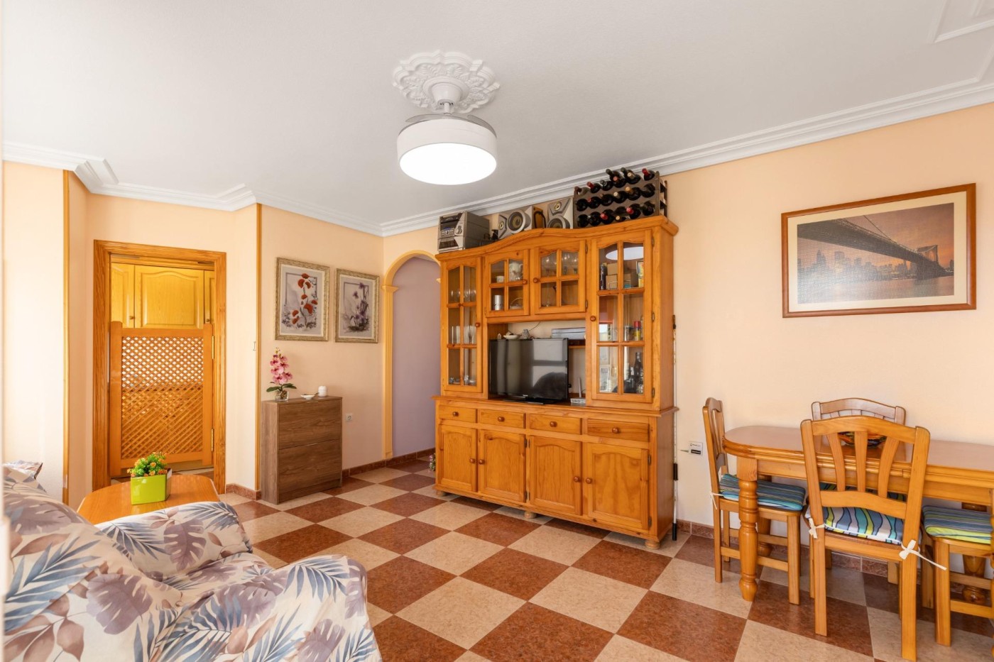 Salon.